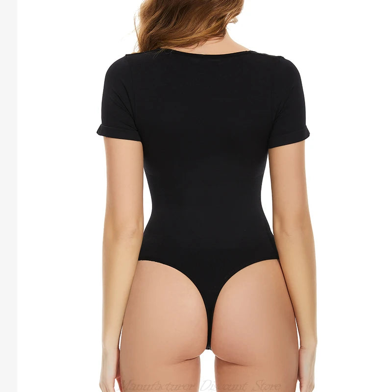 Formender Bodysuit mit quadratischem Ausschnitt